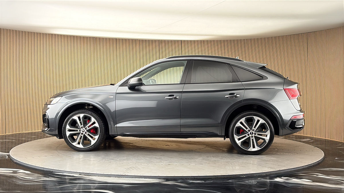 More views of Audi Q5