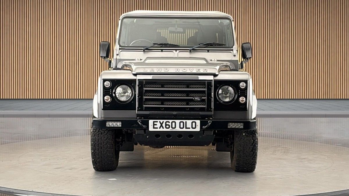 Land Rover Defender 90 Image 3