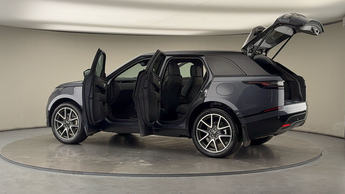 More views of Land Rover Range Rover Velar