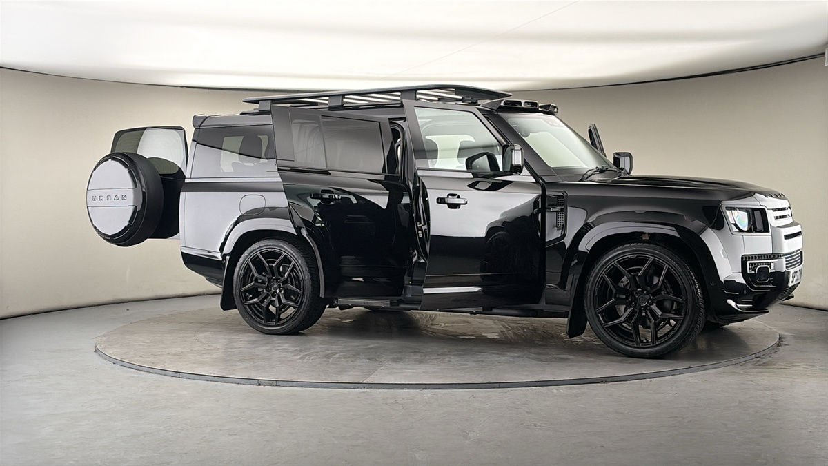 More views of Land Rover Defender 130