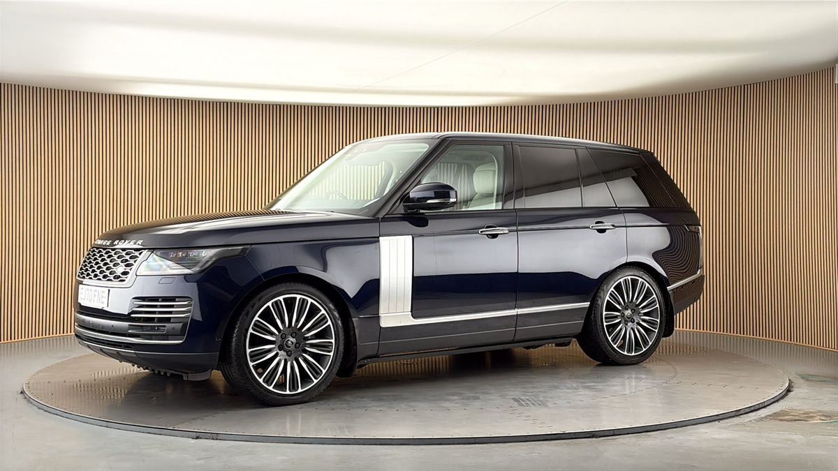 More views of Land Rover Range Rover