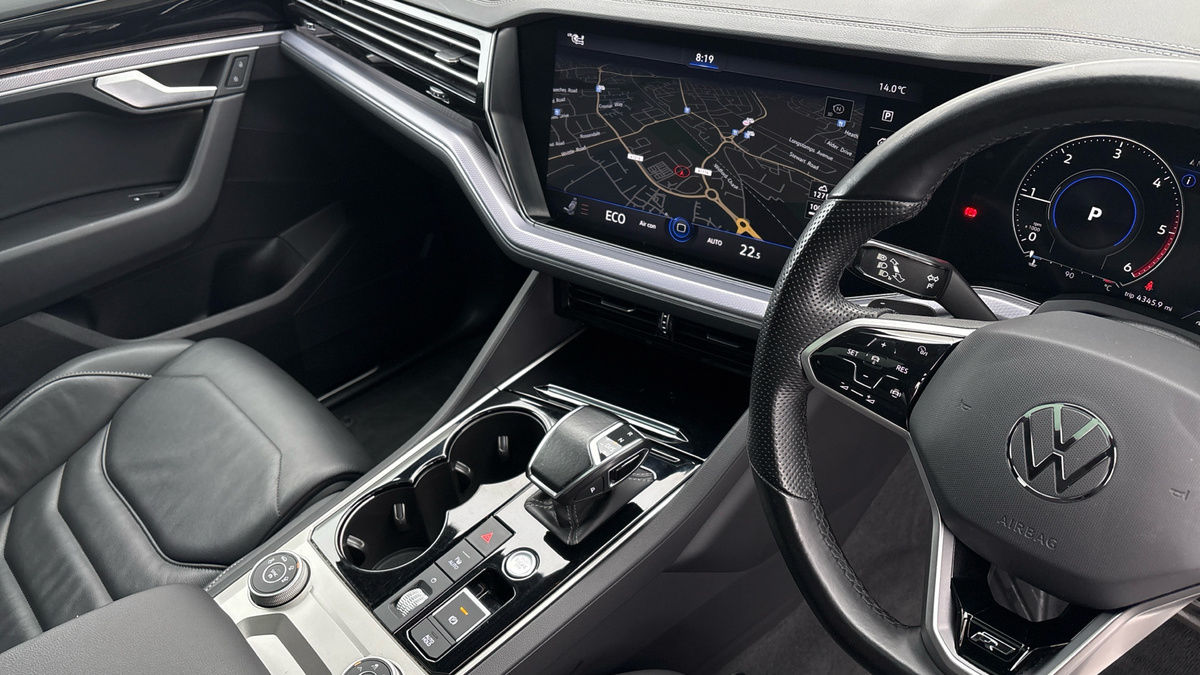 Volkswagen Touareg Image 18