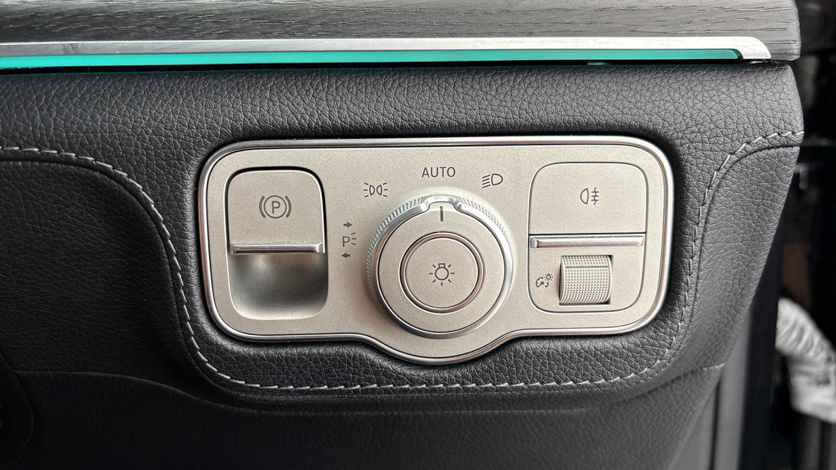 Mercedes-Benz GLE Image 27