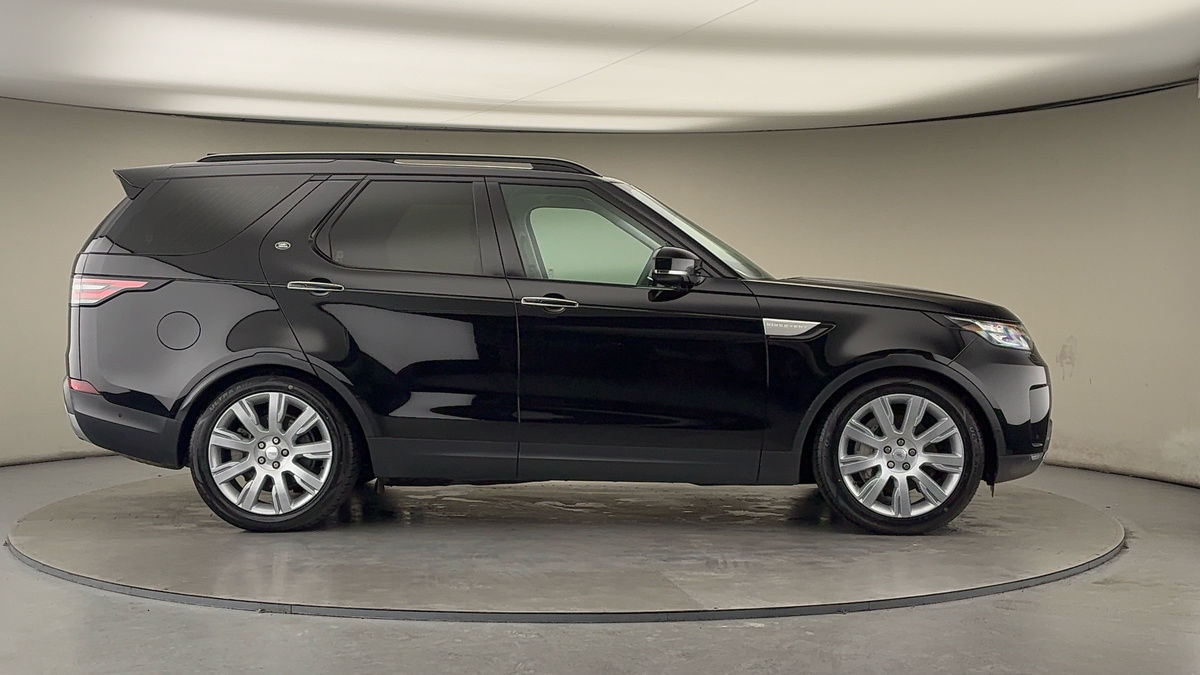 Land Rover Discovery Image 16