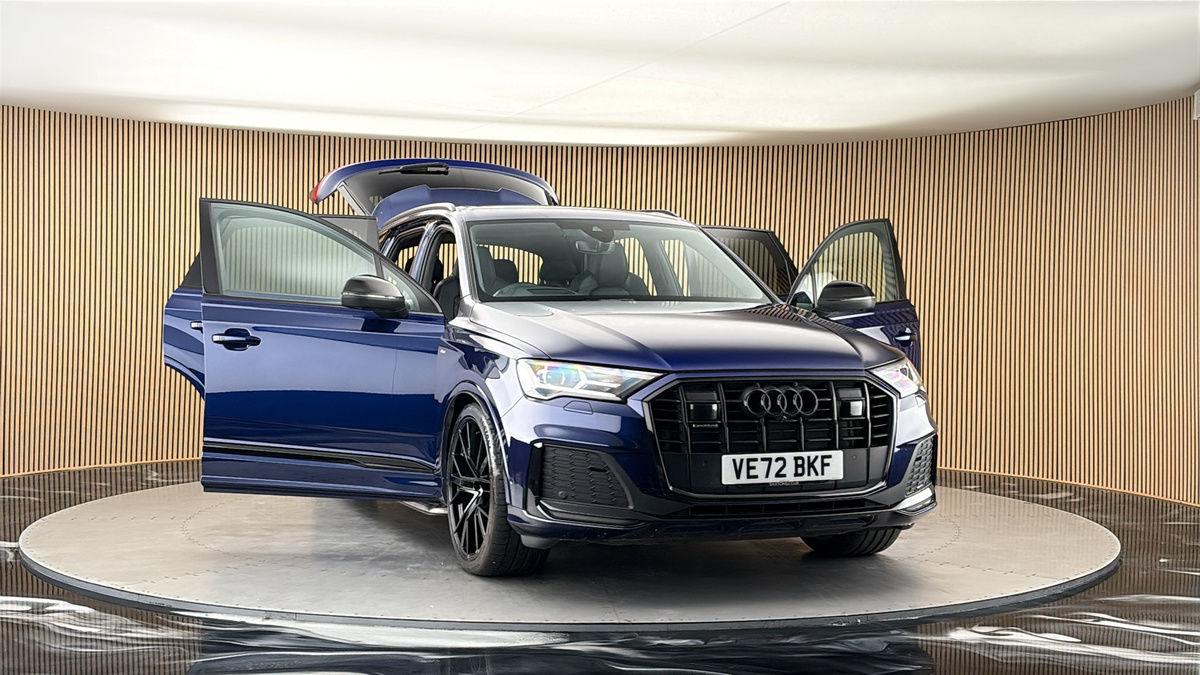 More views of Audi Q7