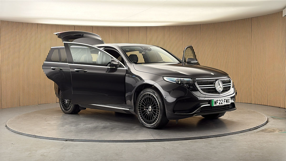 More views of Mercedes-Benz EQC