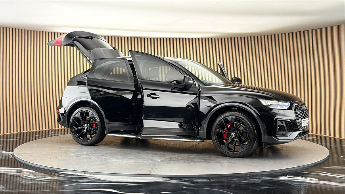 More views of Audi Q5