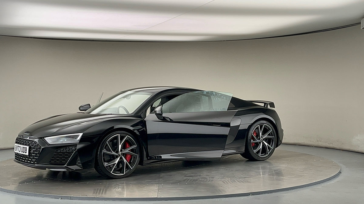 More views of Audi R8