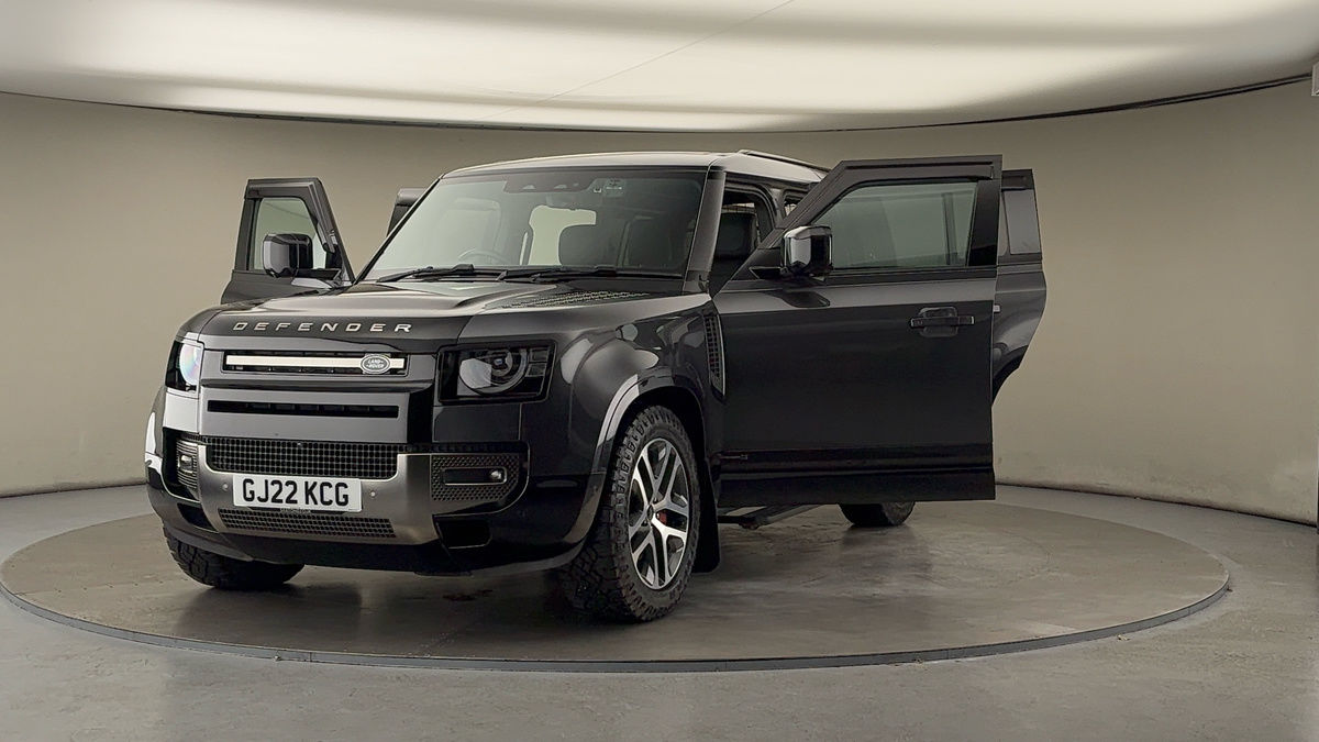 More views of Land Rover Defender 110