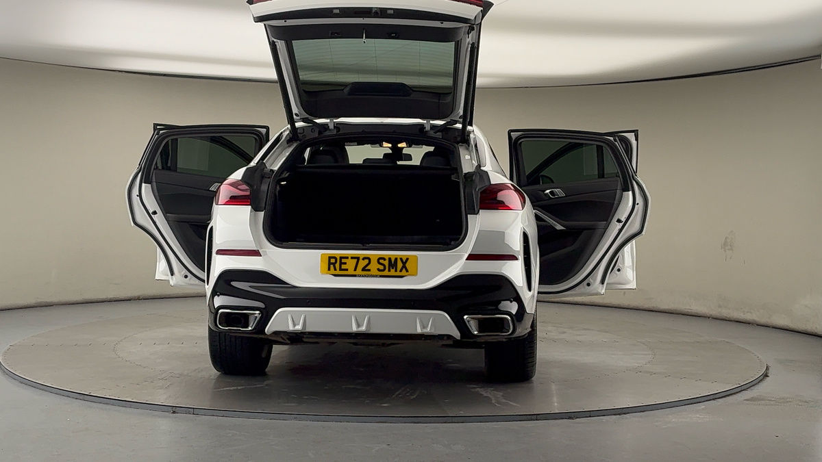 More views of BMW X6