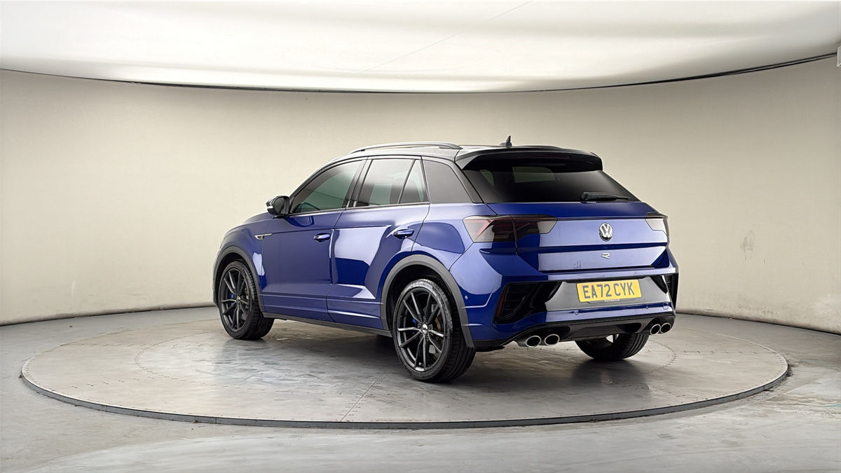 Volkswagen T-Roc Image 2
