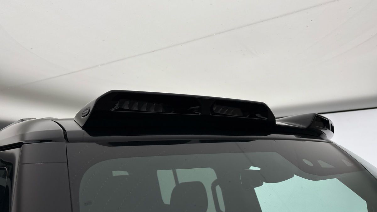 Land Rover Defender 110 Urban Image 27