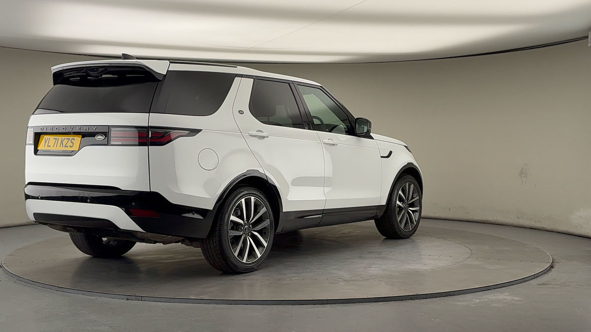 More views of Land Rover Discovery