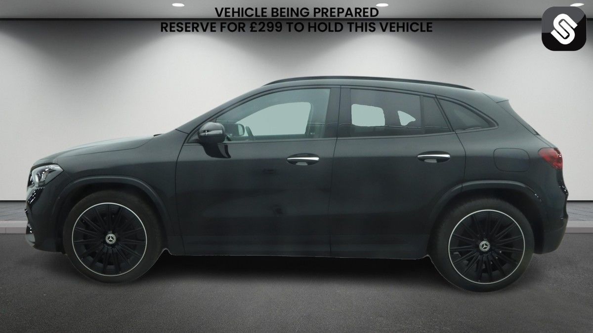 Mercedes-Benz GLA Image 6