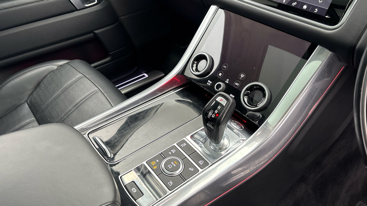 Land Rover Range Rover Sport Image 18