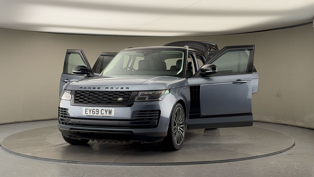 More views of Land Rover Range Rover