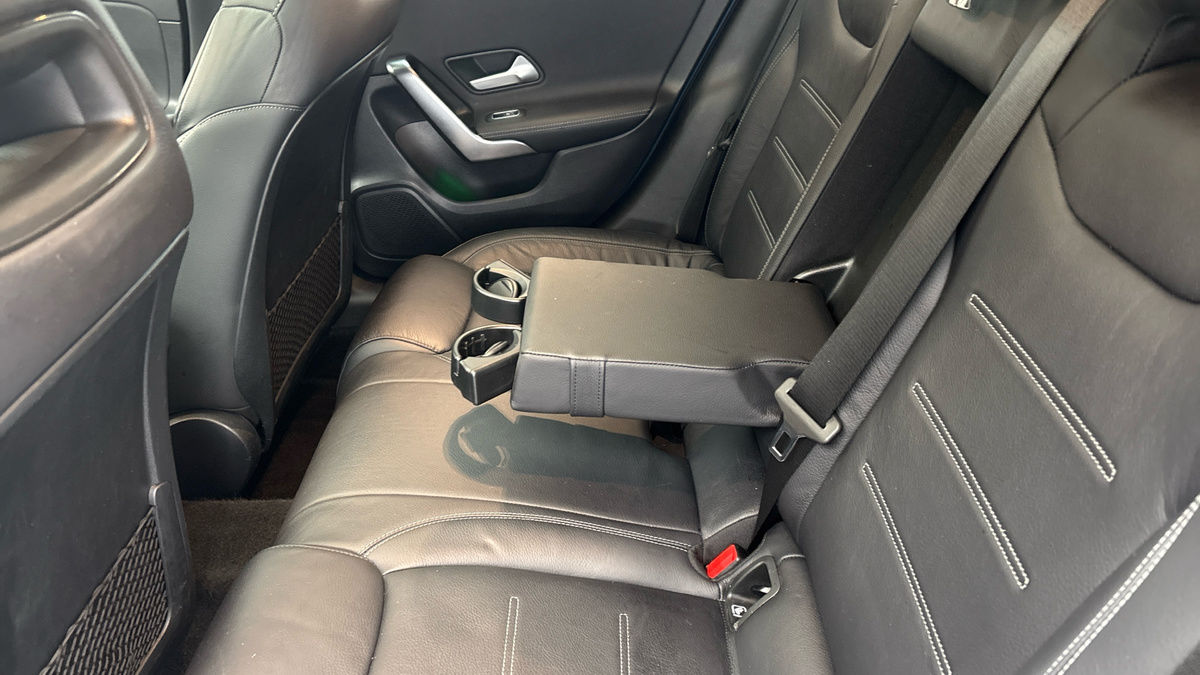 Mercedes-Benz CLA Image 9