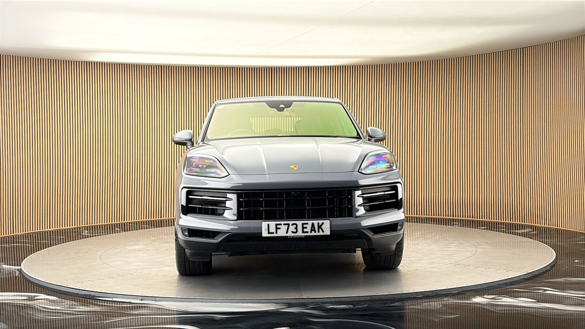 More views of Porsche Cayenne