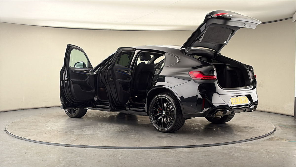 More views of BMW X4