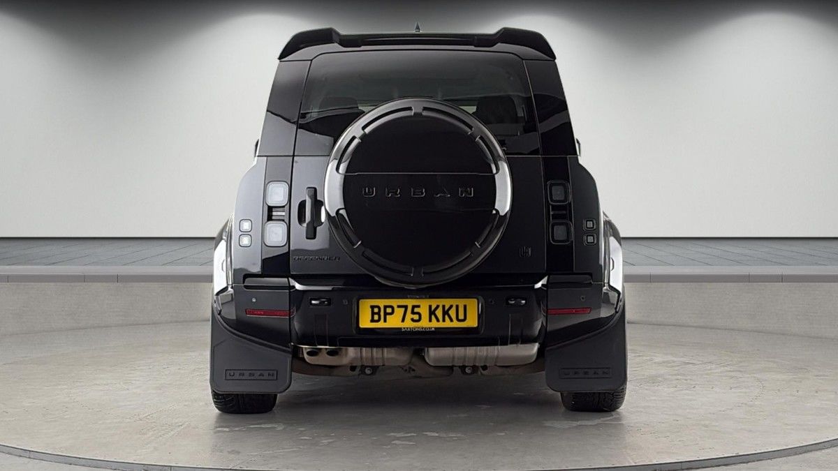 Land Rover Defender 110 Urban Image 8
