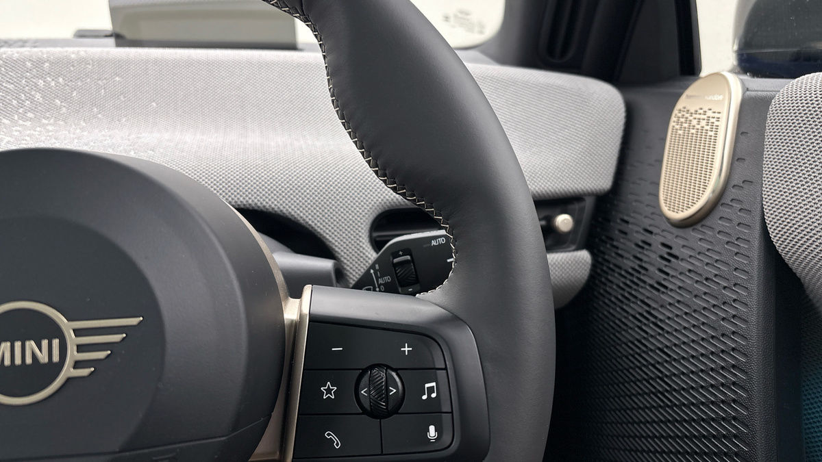 MINI Electric Cooper Image 15