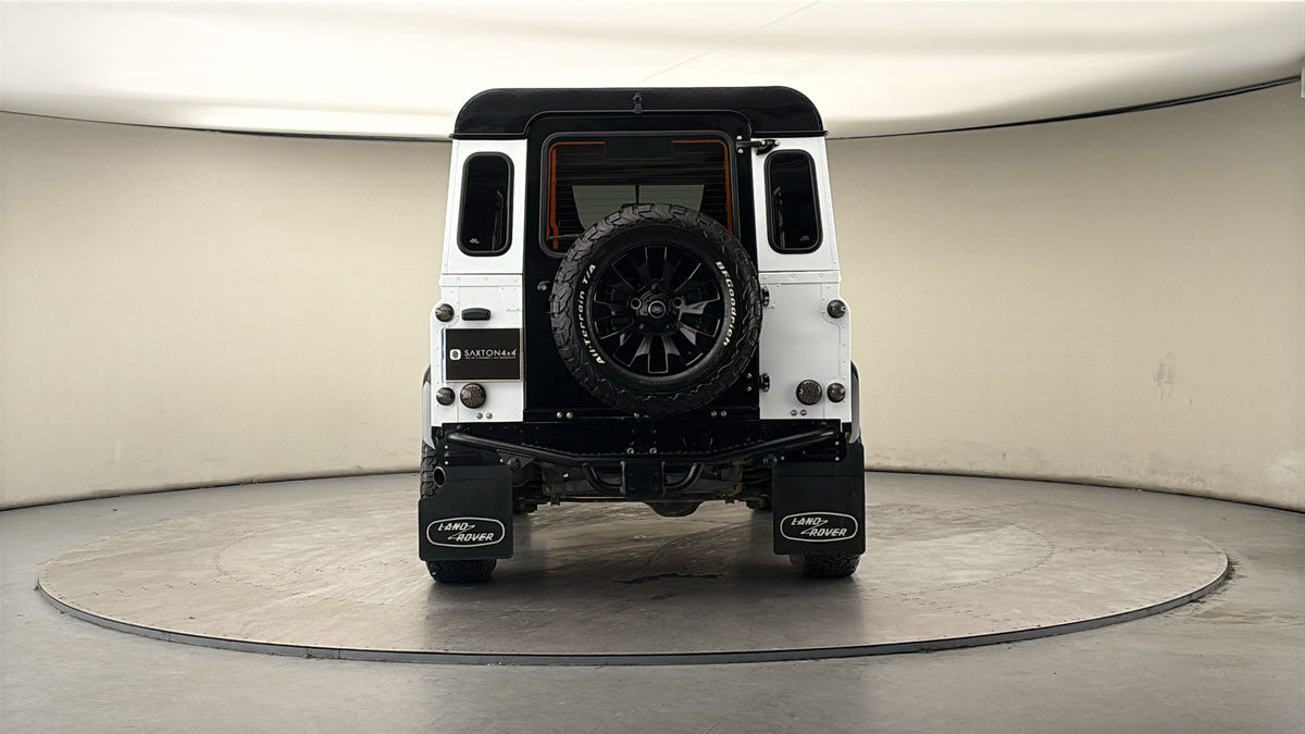 Land Rover Defender 90 Image 4