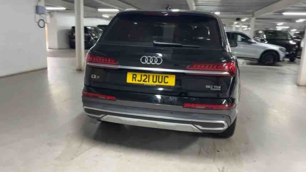 More views of Audi Q7
