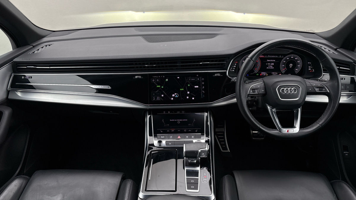 Audi Q7 Image 12