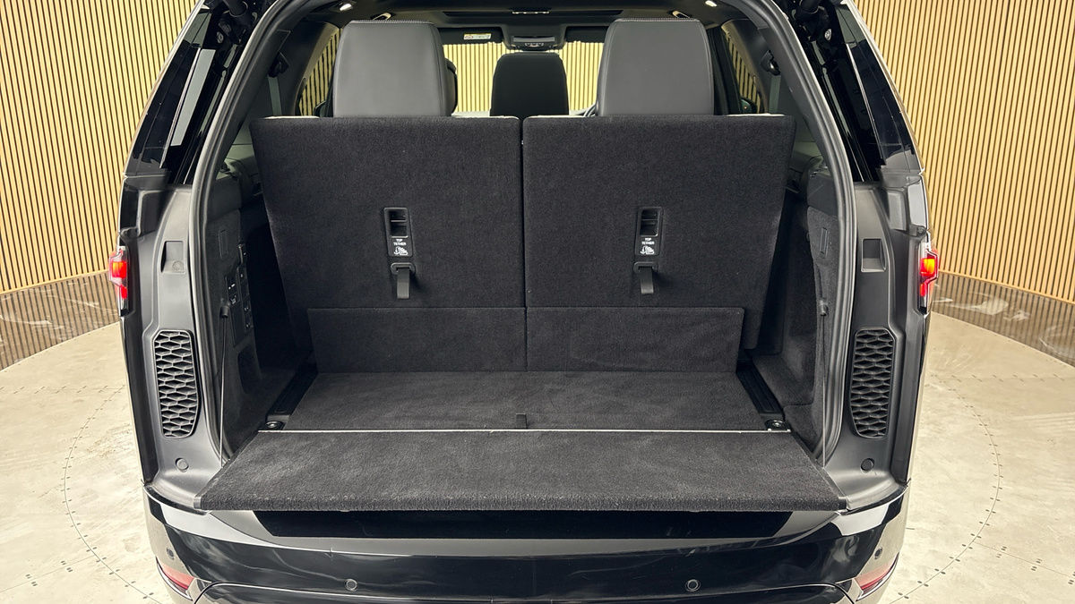 Land Rover Discovery Image 11