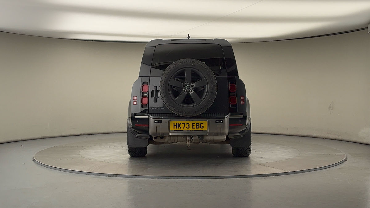 Land Rover Defender 130 Image 4