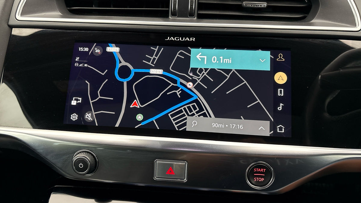 Jaguar I-PACE Image 17