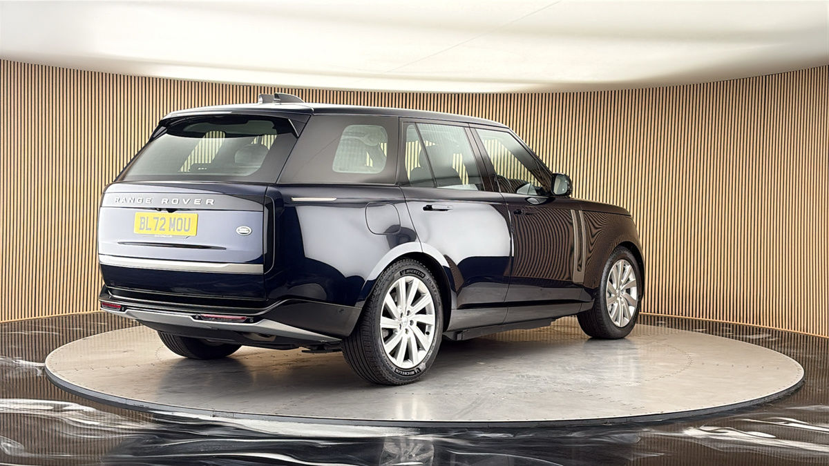 More views of Land Rover Range Rover
