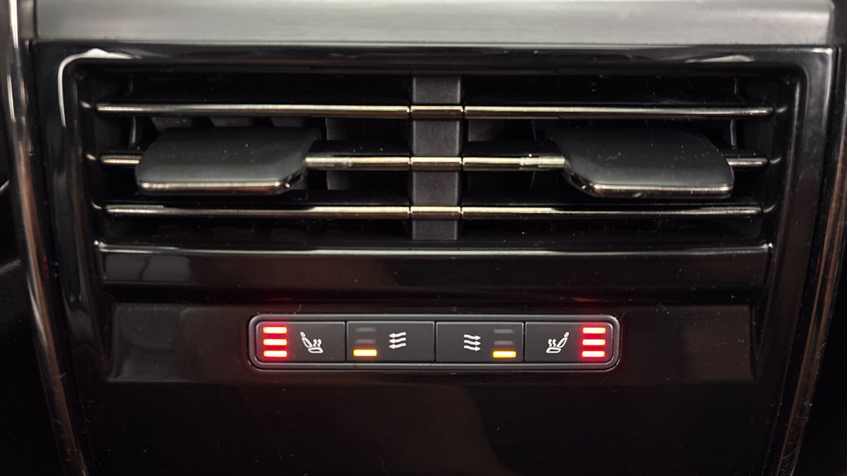 Land Rover Range Rover Sport Image 27