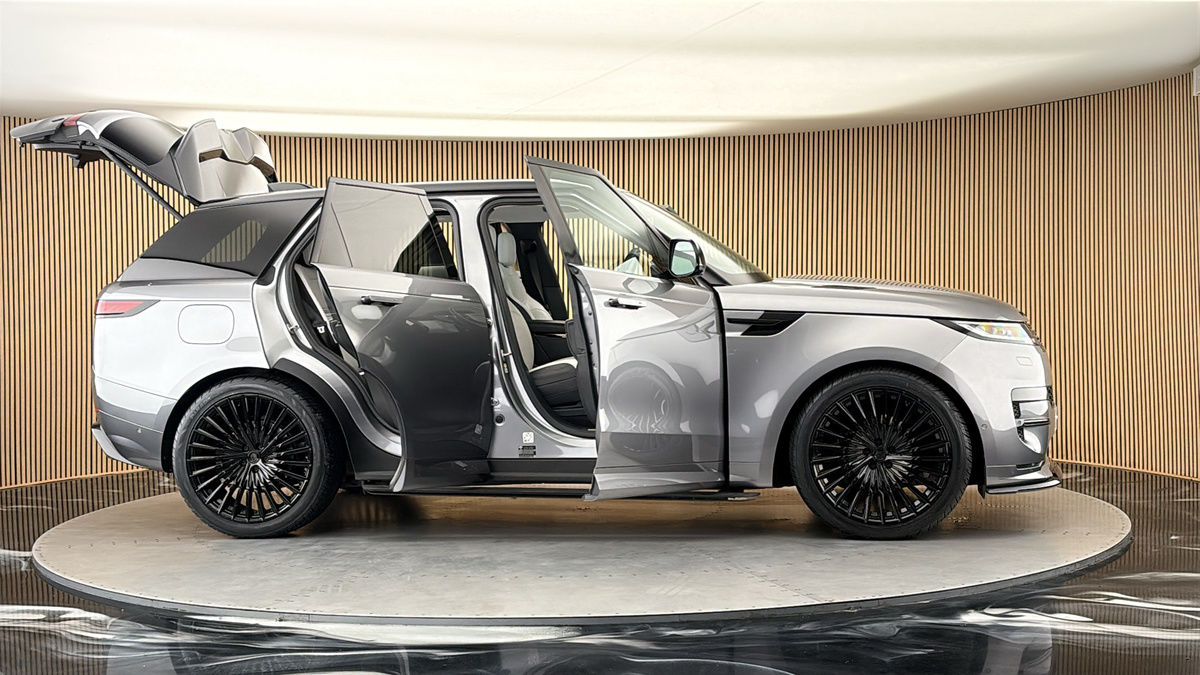 More views of Land Rover Range Rover Sport
