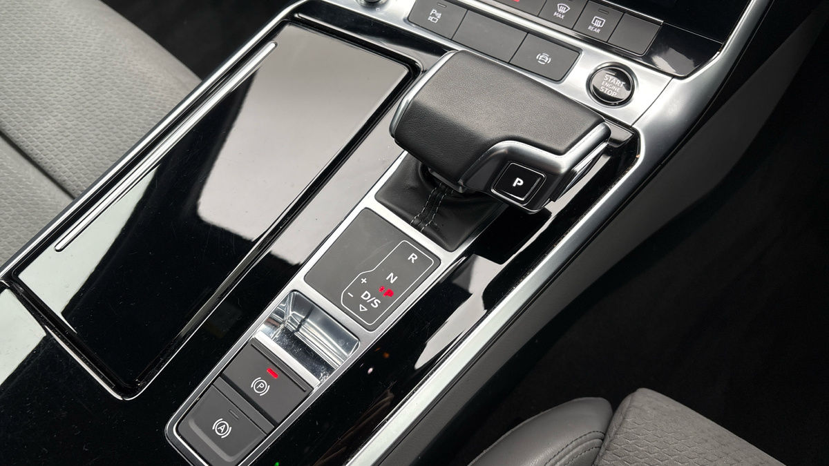 Audi A6 Avant Image 18