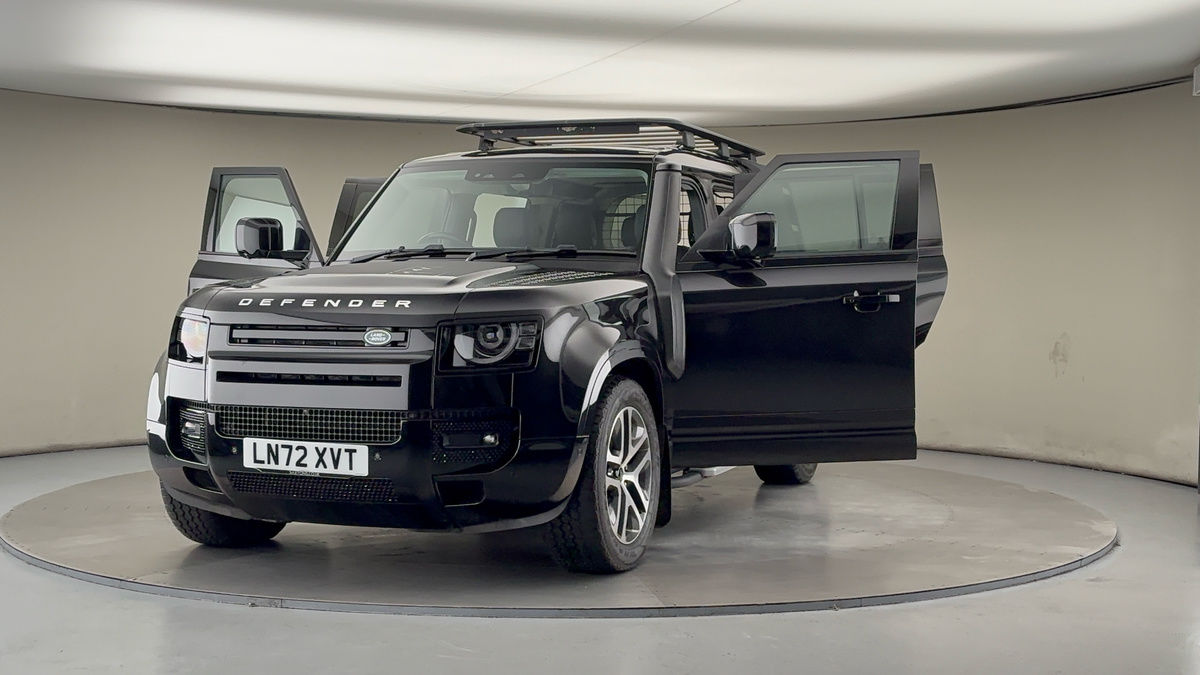 More views of Land Rover Defender 110