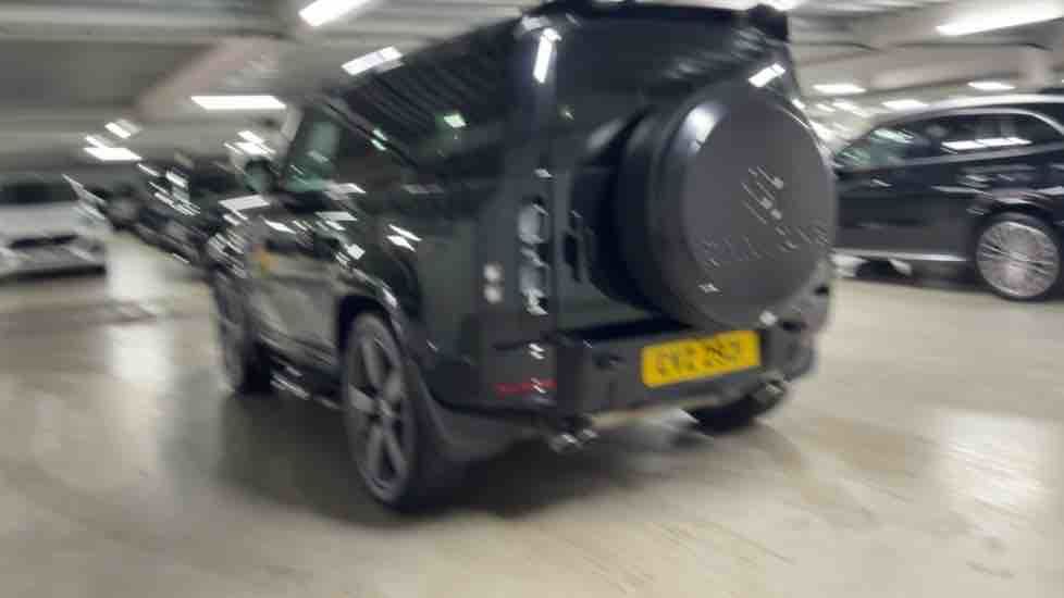 More views of Land Rover Defender 90