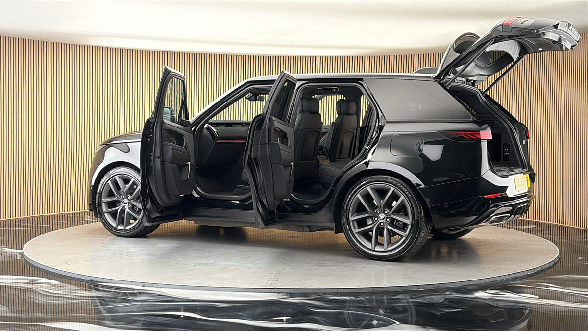 More views of Land Rover Range Rover Sport