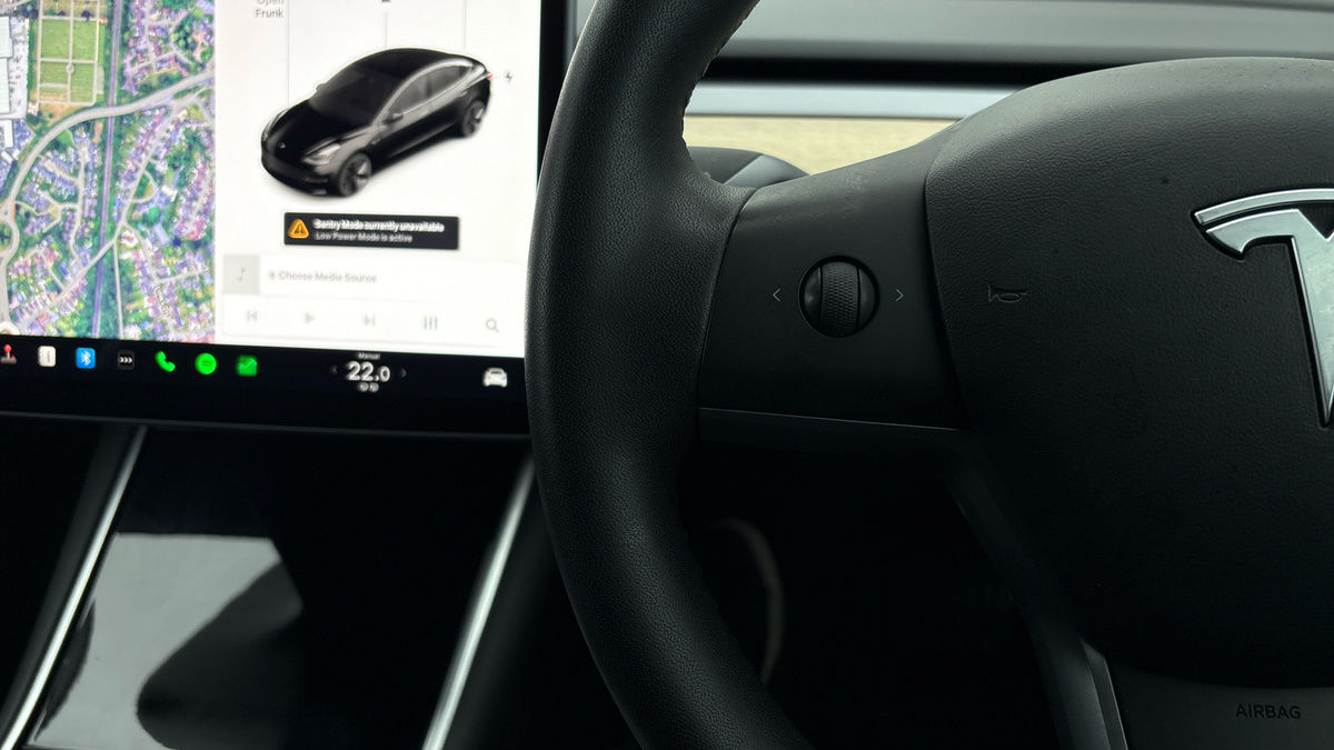 Tesla Model 3 Image 13