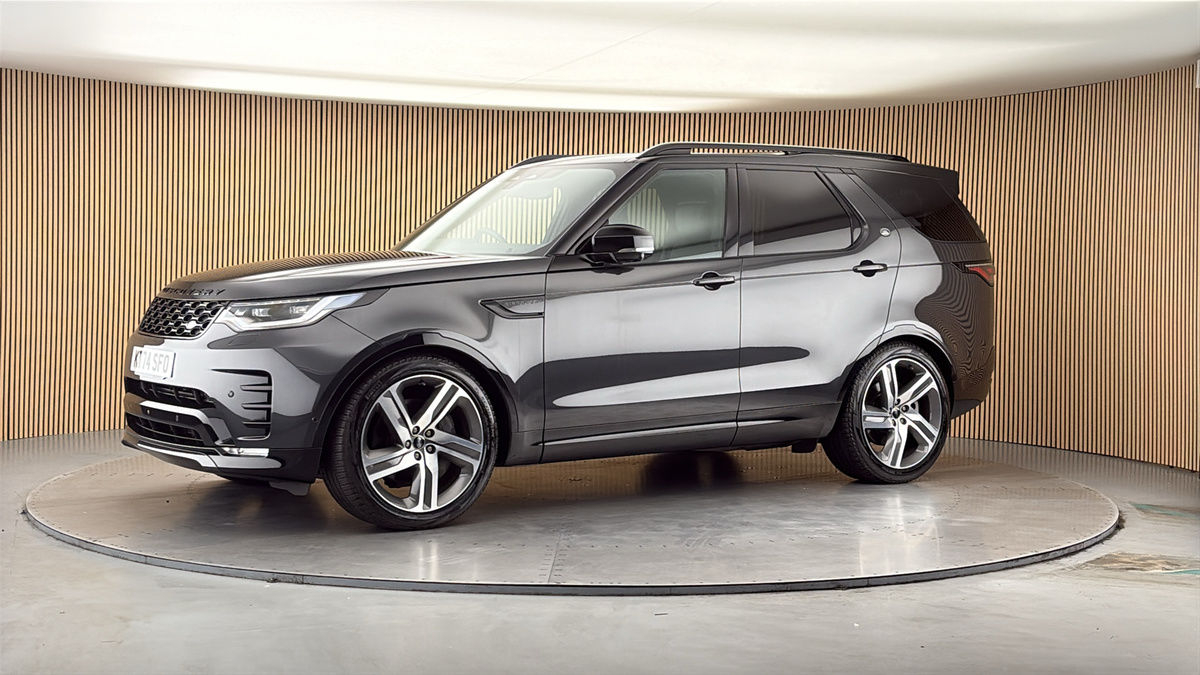 More views of Land Rover Discovery