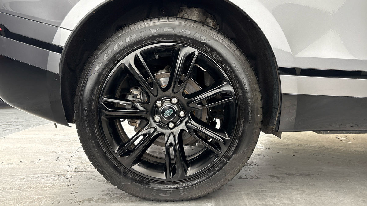 Land Rover Range Rover Velar Image 10