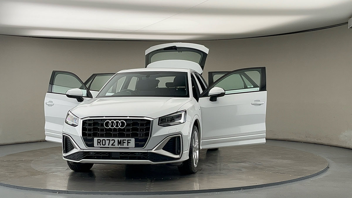 More views of Audi Q2