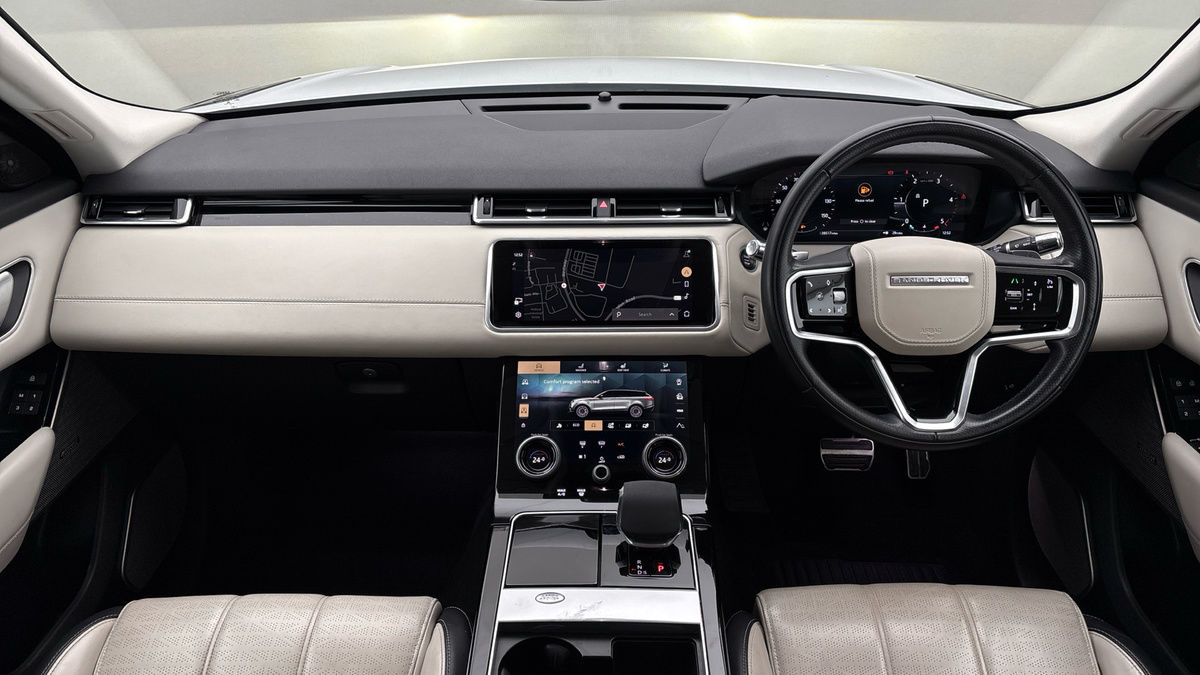 Land Rover Range Rover Velar Image 12