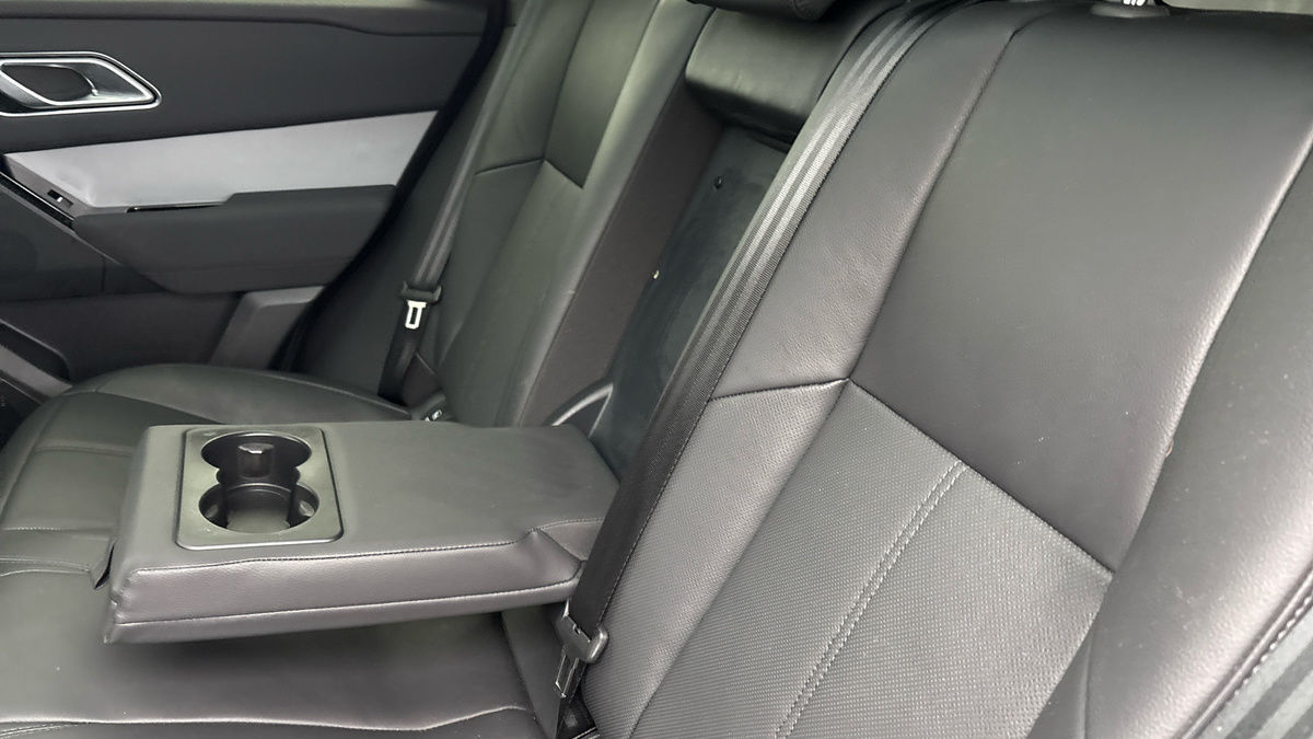 Land Rover Range Rover Velar Image 9