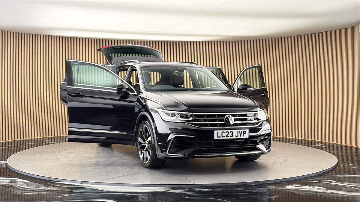 More views of Volkswagen Tiguan