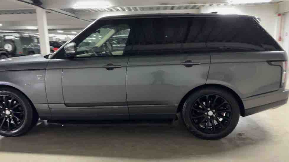 More views of Land Rover Range Rover