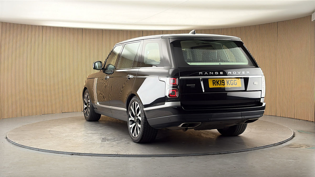 More views of Land Rover Range Rover