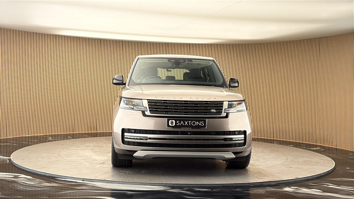 More views of Land Rover Range Rover