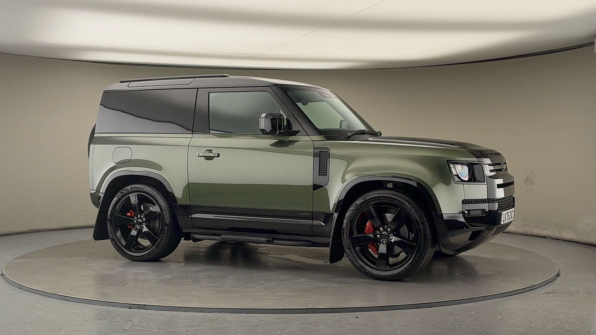 More views of Land Rover Defender 90