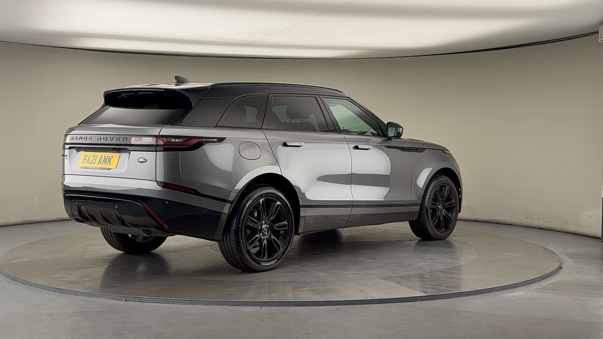 Land Rover Range Rover Velar Image 21
